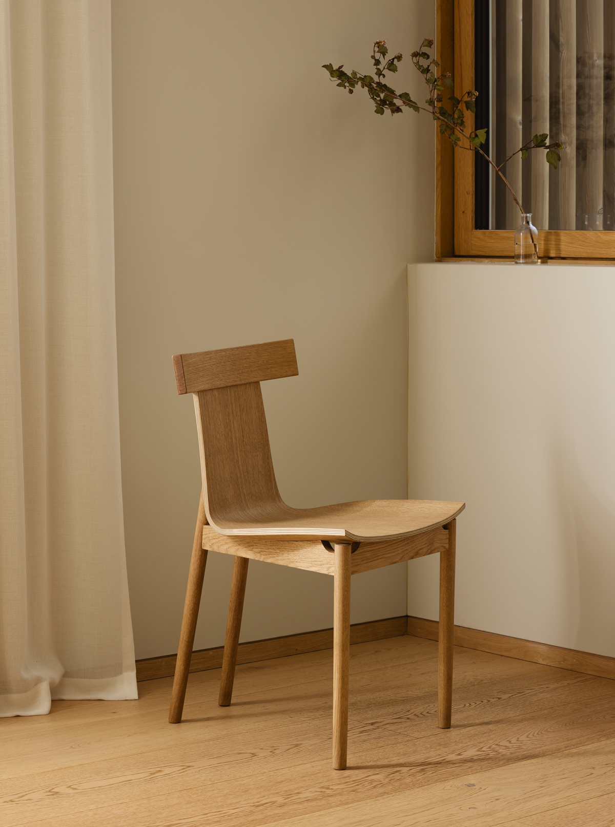 The new Iden dining chair in natural oiled – designed by Vilde Hagelund